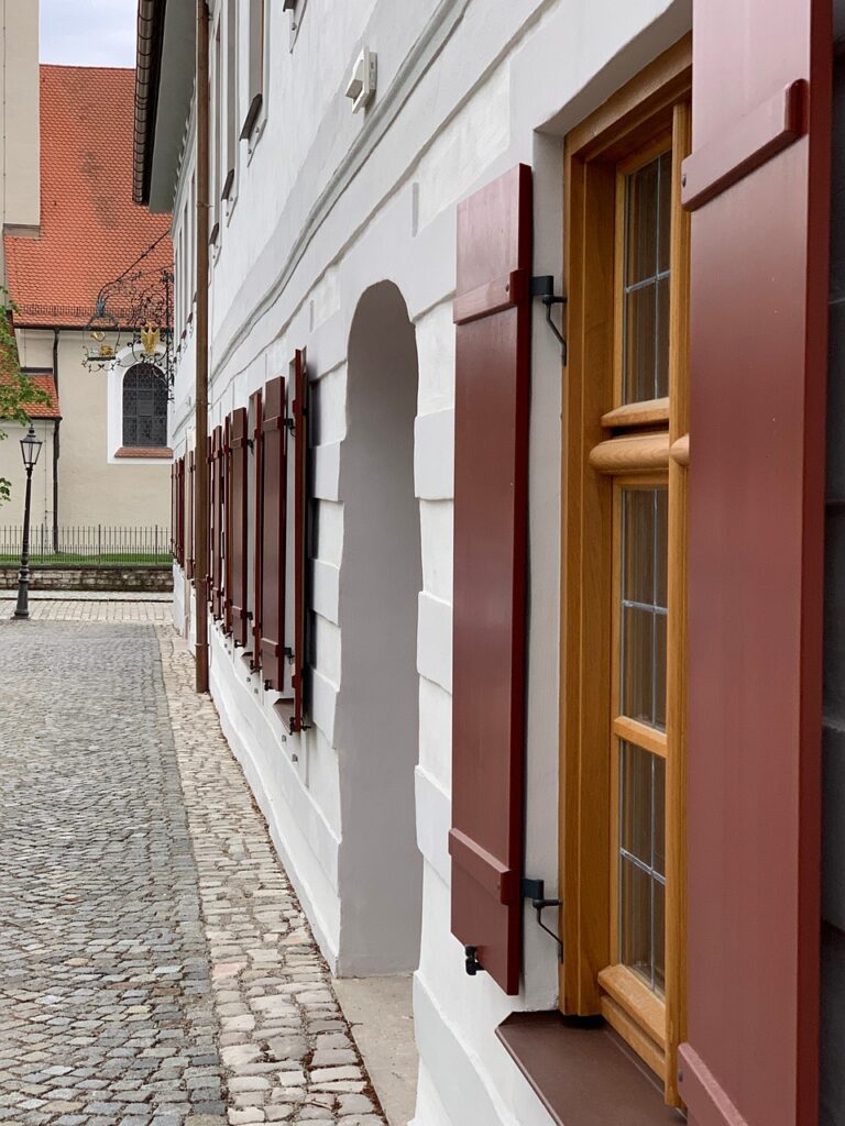 🪟 Professionelle Fensterreinigung Saalfelden